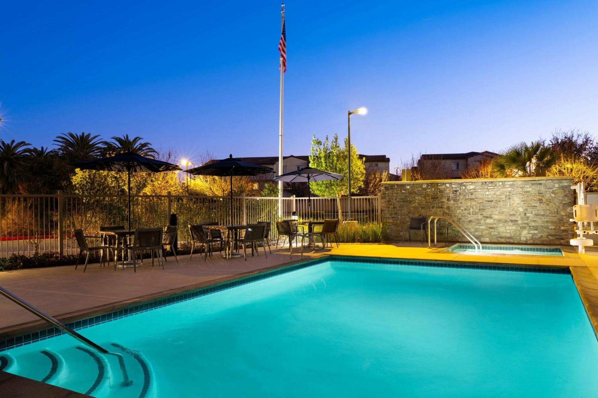Courtyard By Marriott Sunnyvale Silicon Valley Eksteriør bilde